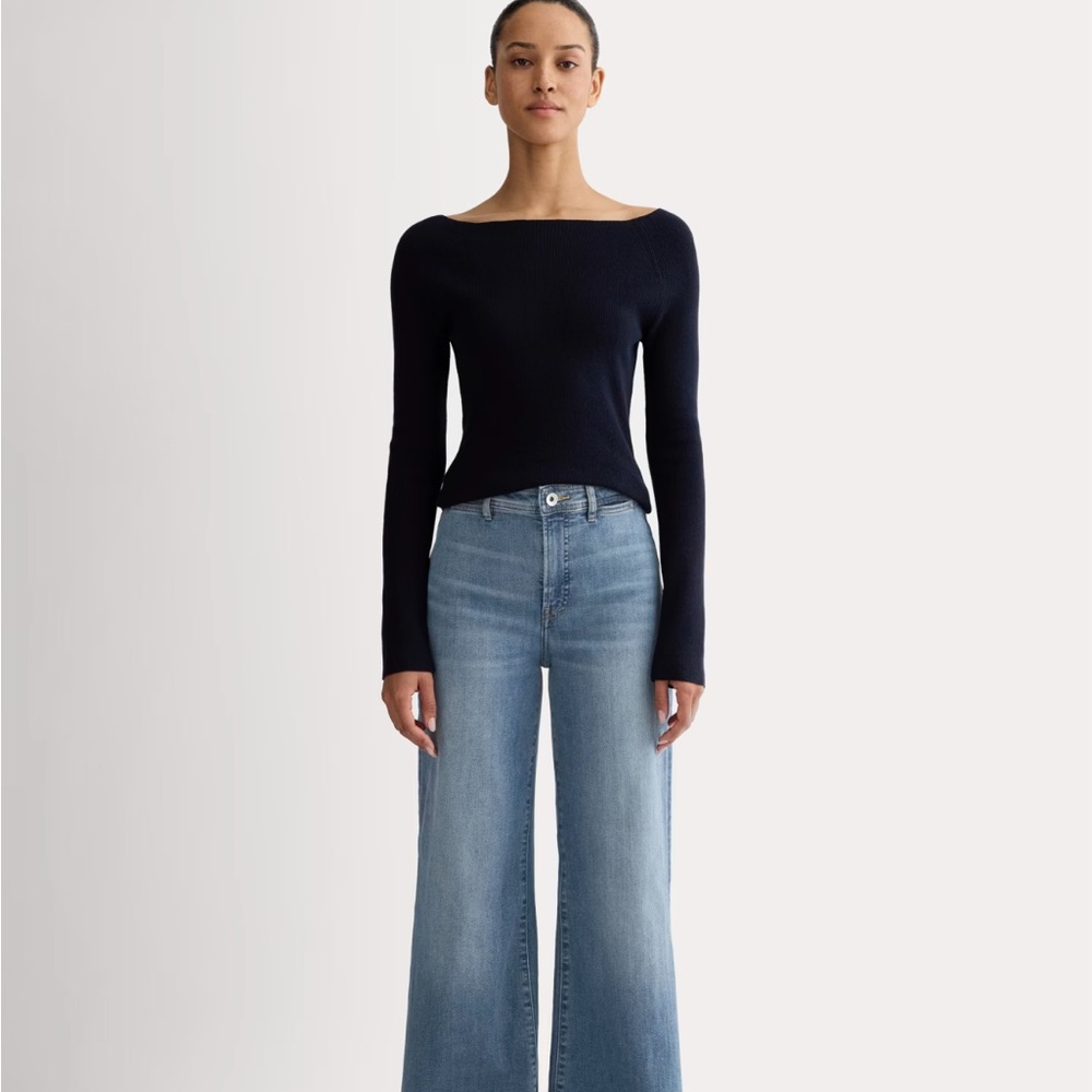 The High Key Everlane Blue Flare Wide-Leg Jeans with Vintage Wash